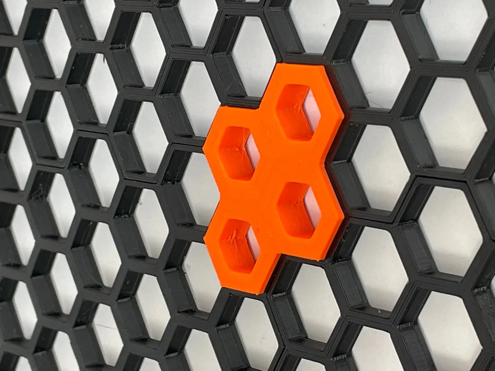 HoneyComb Wall — gaming setup